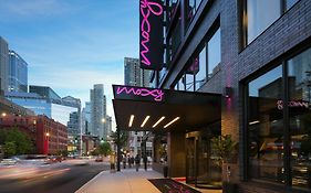 Moxy Downtown Chicago